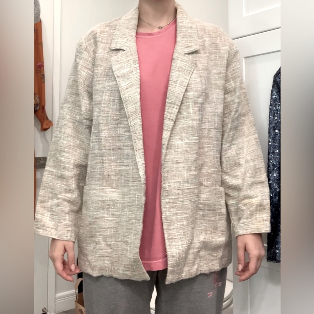 Light weight cream/ mixed color sweater/ cardigan size M/L